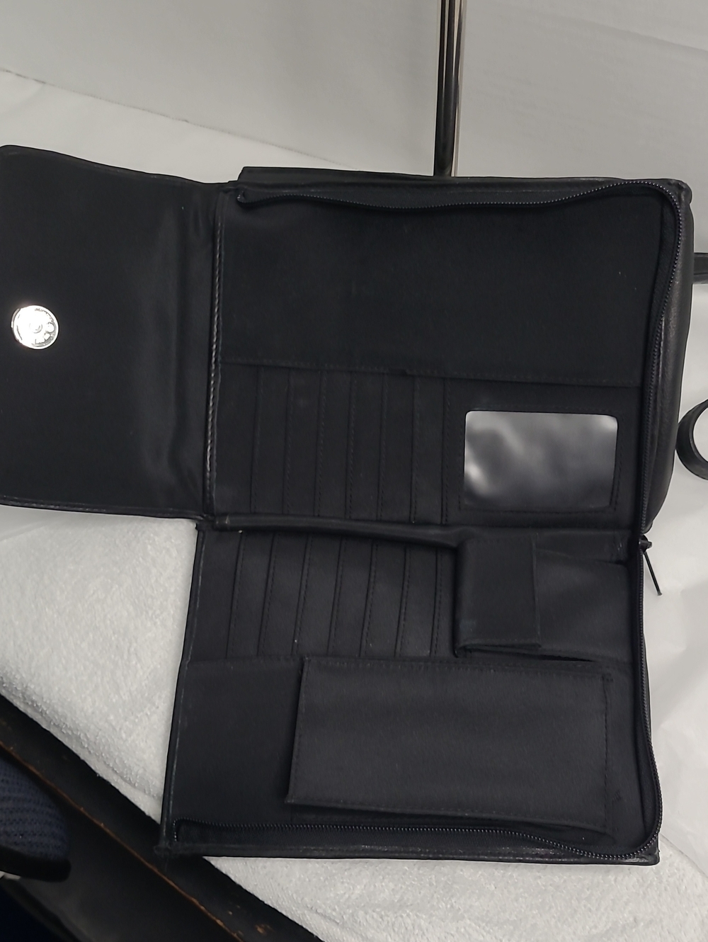 Tignanello crossbody - Picture 5 of 6